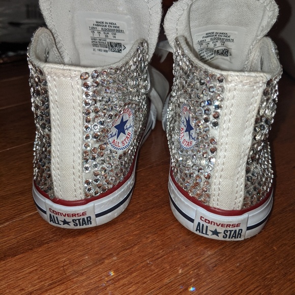 Converse - Picture 3 of 3